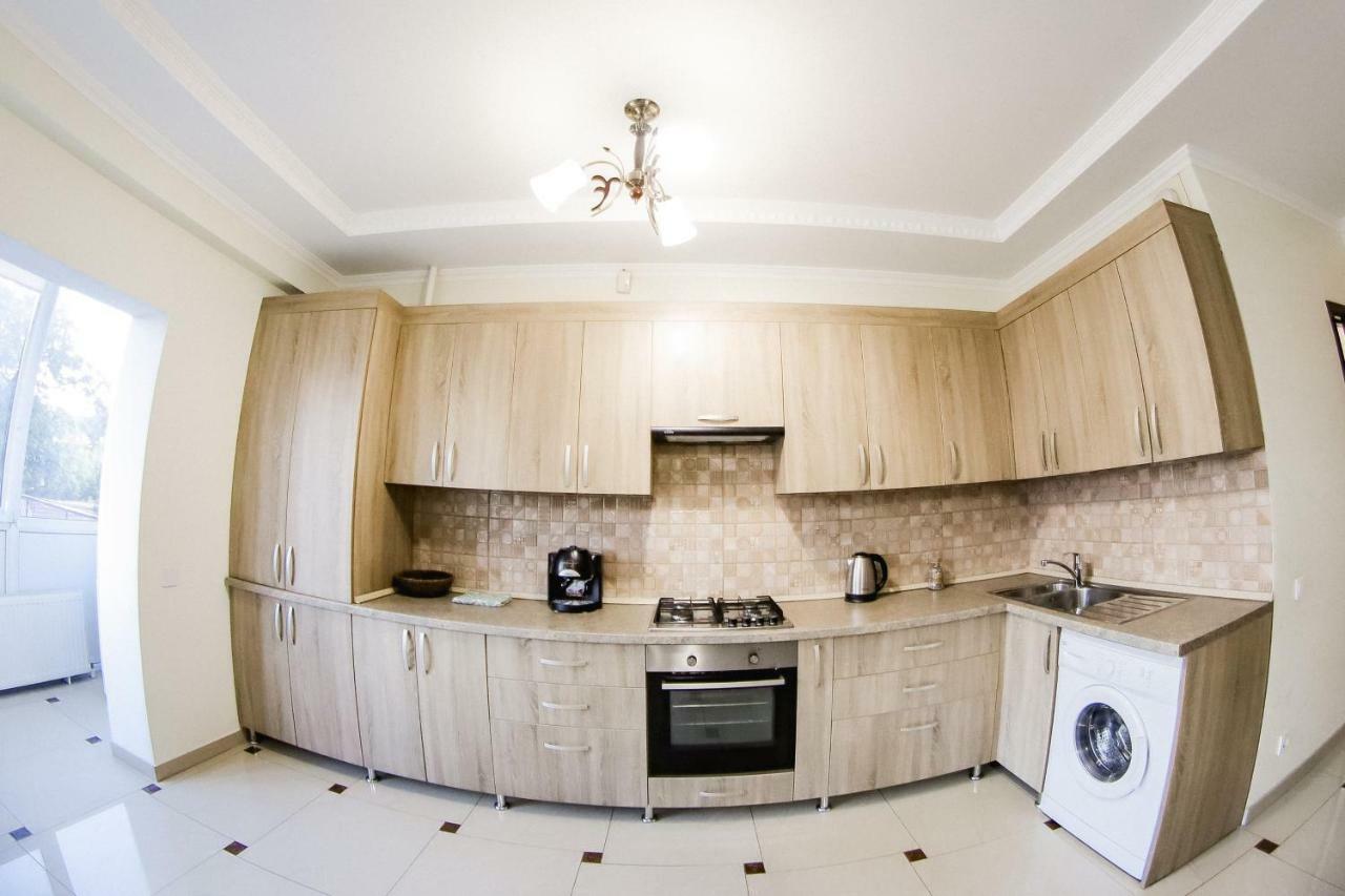 Center Of Chisinau I Close To Stefan Cel Mare Street I Lev Tolstoi Exterior photo
